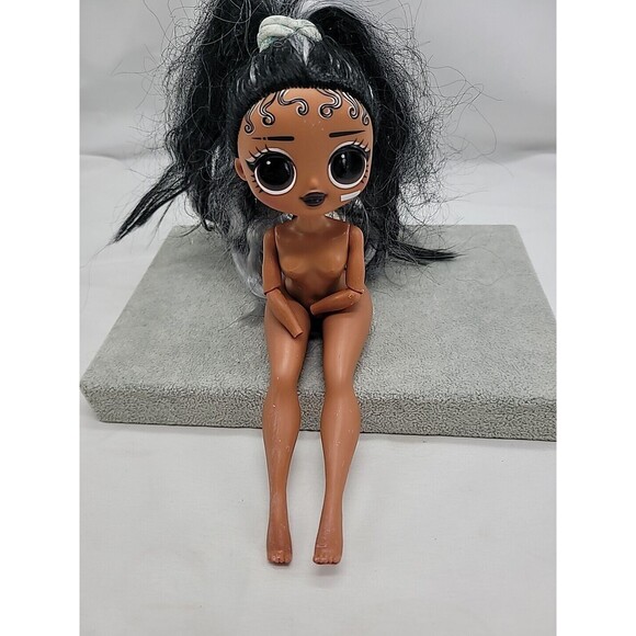 LOL  OMG Sunshine Makeover Switches 9" NO HANDS - Picture 1 of 16